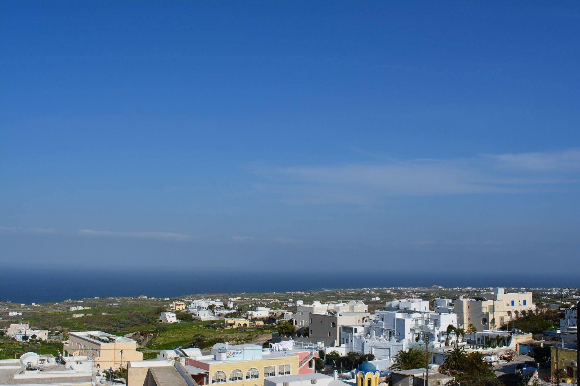 Anemomilos Suites Fira  Exterior foto