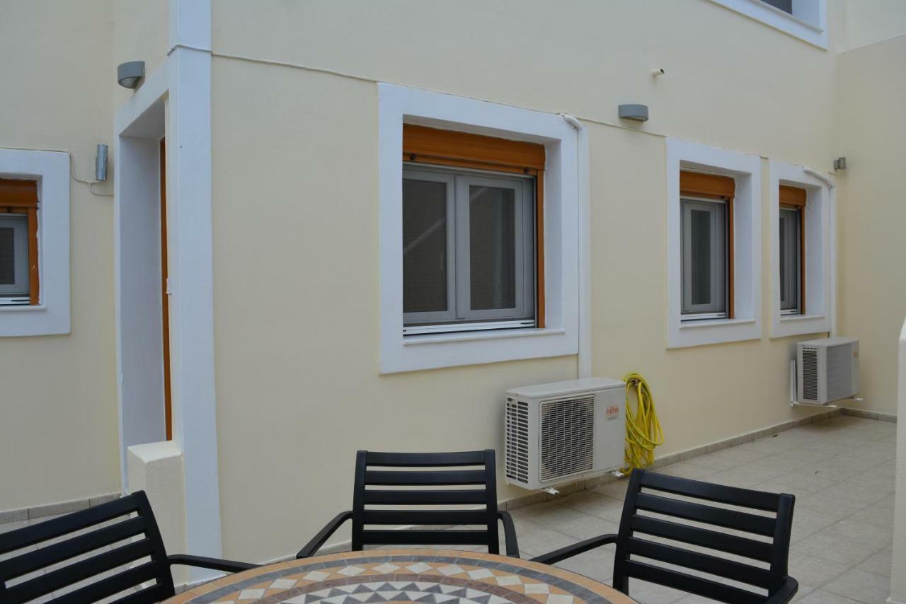 Anemomilos Suites Fira  Exterior foto