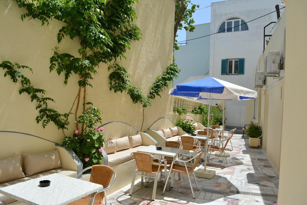 Anemomilos Suites Fira  Exterior foto